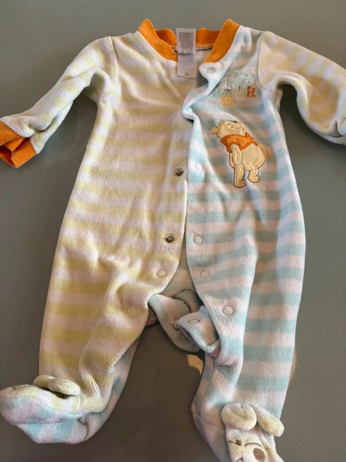 Deux pyjamas Disney Winnie - photo numéro 5