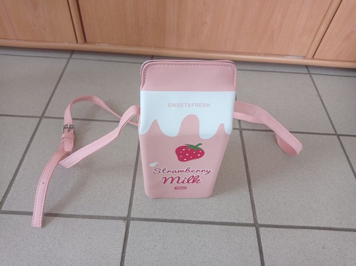 Sac brique de lait à la fraise - photo numéro 2