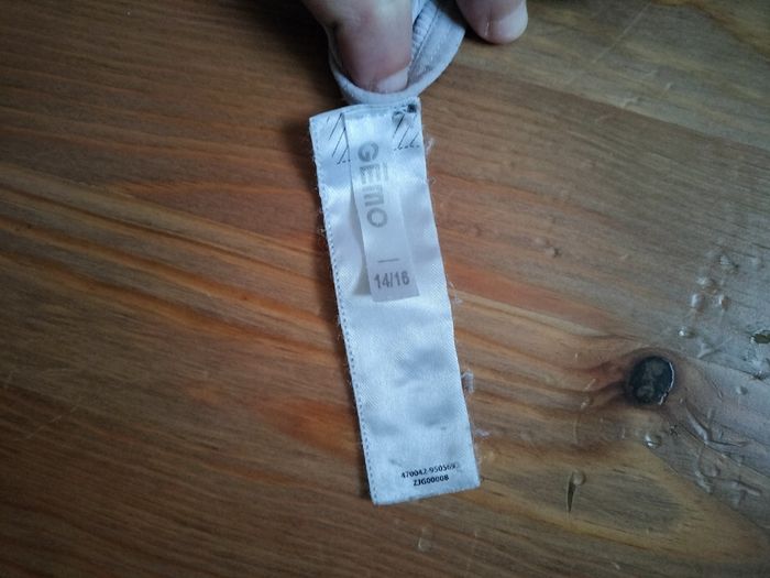 Brassière 14 ans fille Gémo en état satisfaisant - photo numéro 2