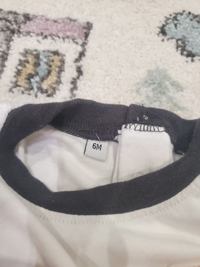 T-shirt 👶🏼 - photo numéro 3