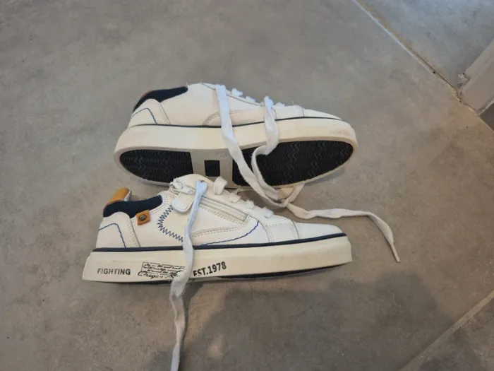 Chaussures taille 32 - photo numéro 2