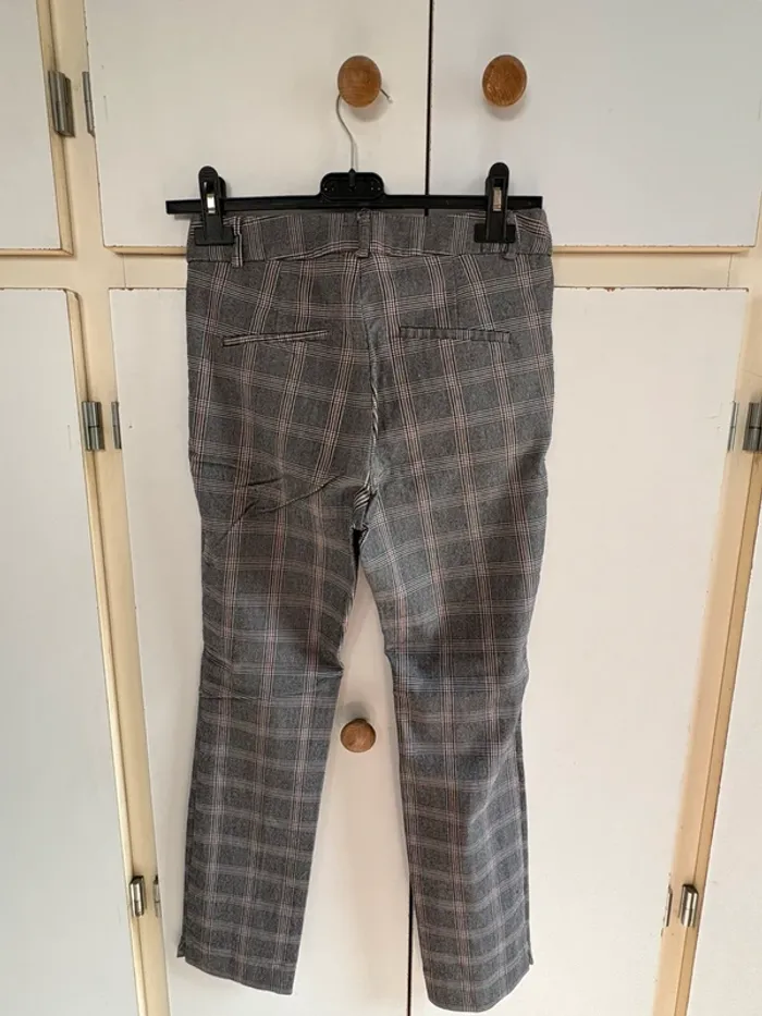 Pantalon motif à carreaux - Stradivarius - photo numéro 3