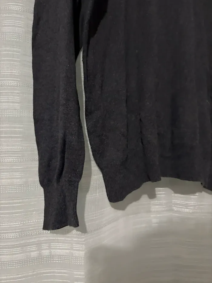 Pull gris col V - photo numéro 2