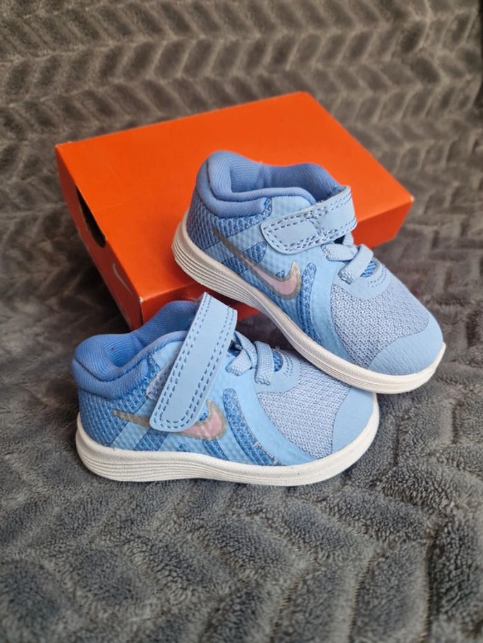 Nike Révolution - photo numéro 3