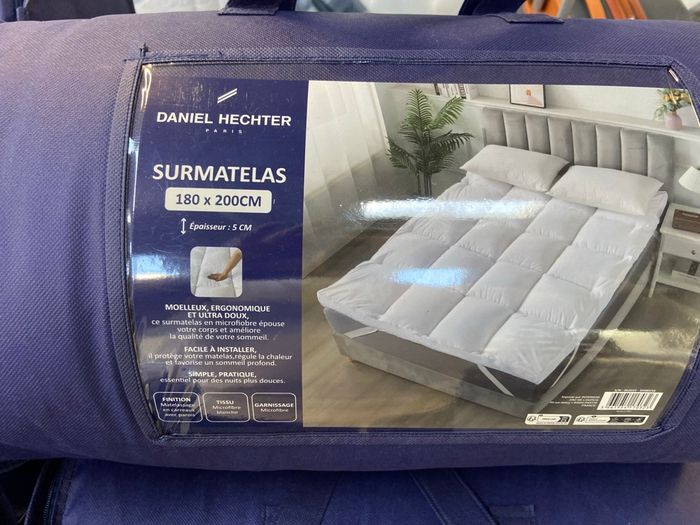 Sur matelas Daniel hechter neuf 180/200(ergonomique,moelleux,ultra doux)