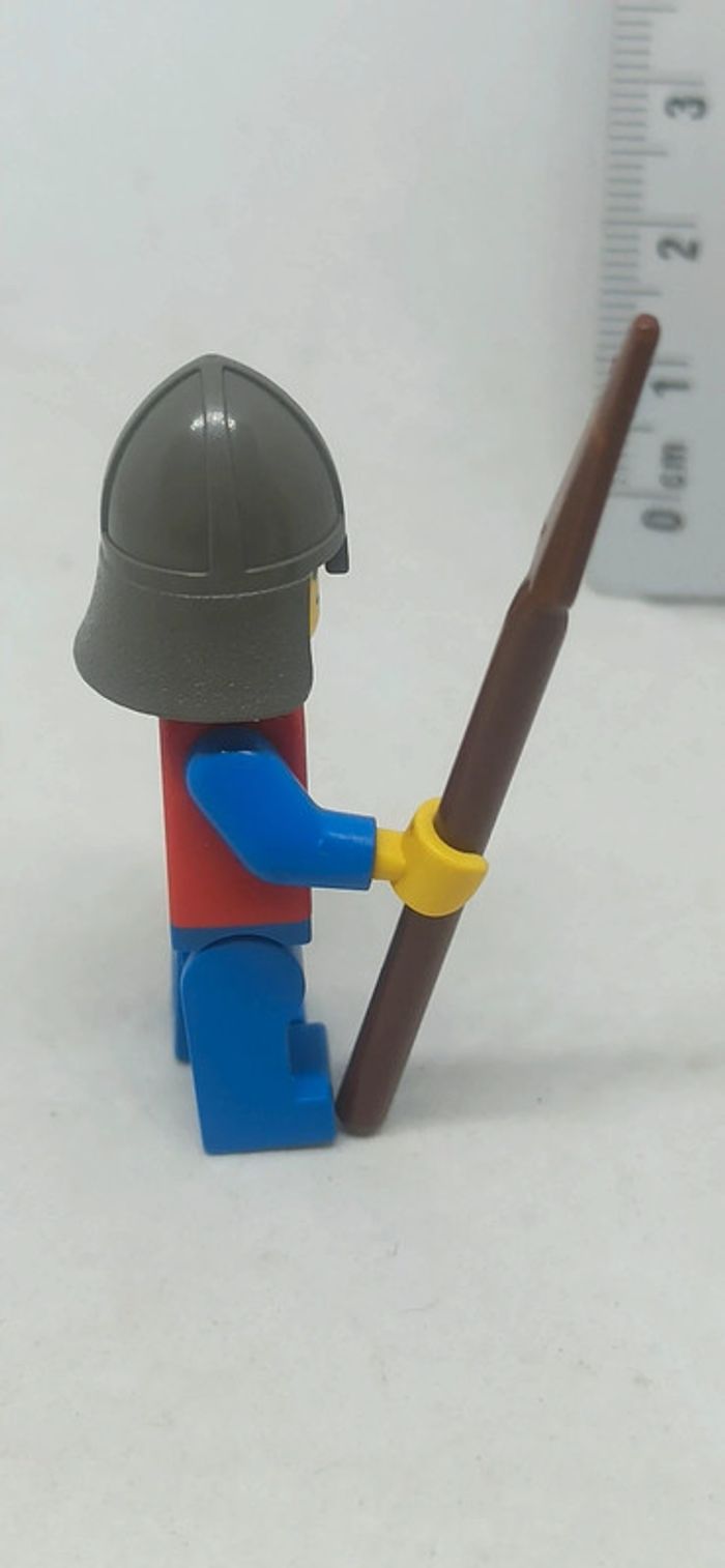 Chevalier lego avec lance - photo numéro 4