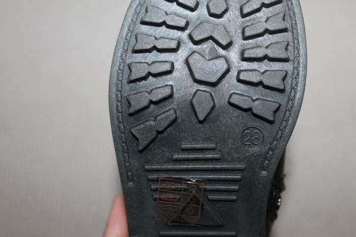 belles petites bottines noires 28 - photo numéro 3