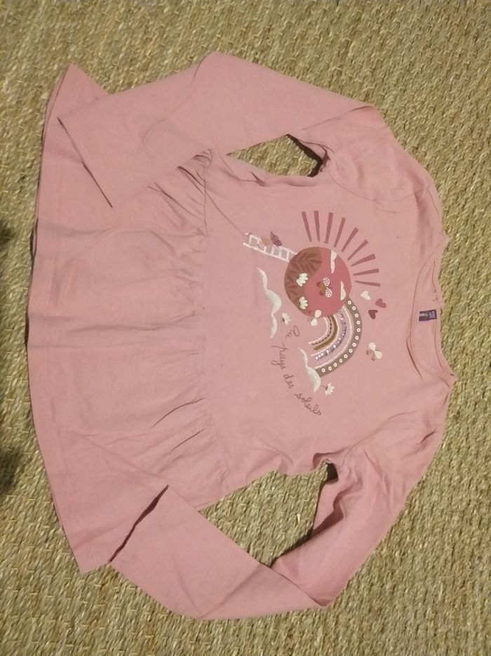 4 hauts manches longues tons rose/ paillettes 8 ans - photo numéro 3