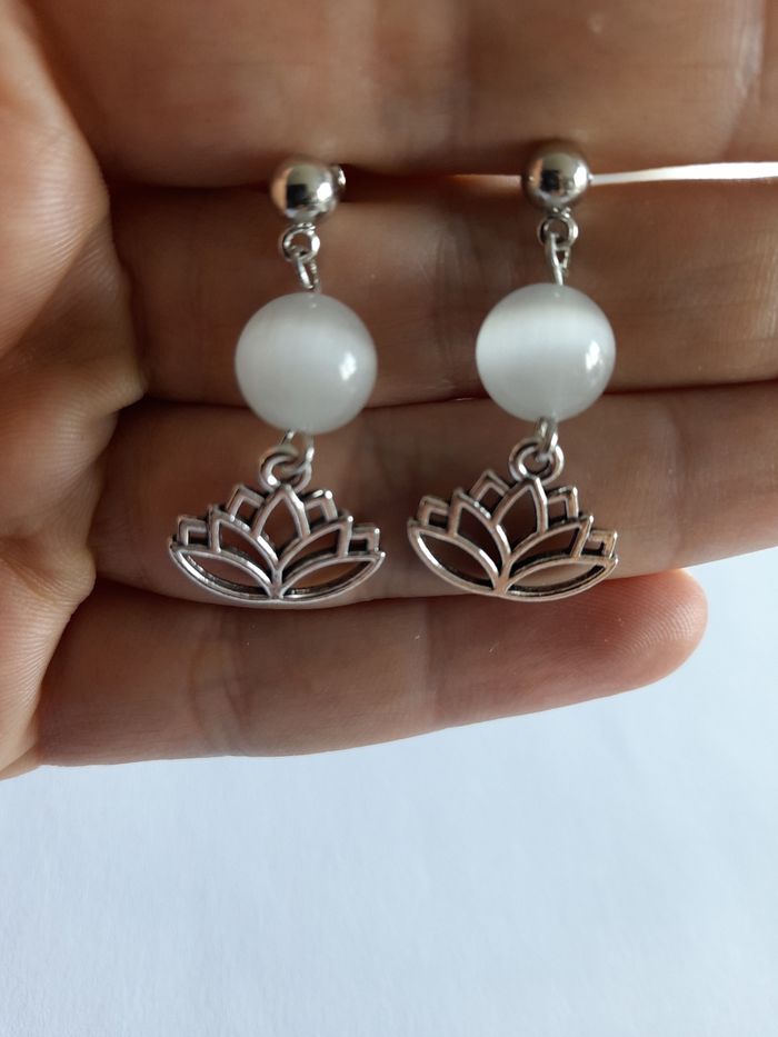 Boucles d'oreilles pierres de lune - photo numéro 8