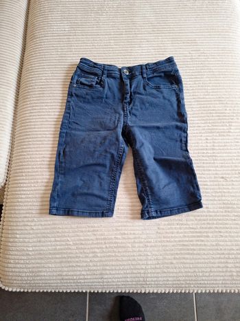 Short bleu