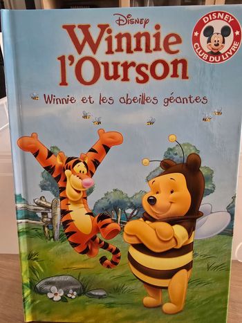 Winnie l'ourson et les abeilles géantes