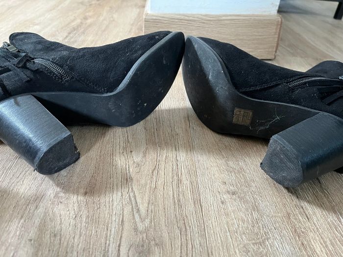 Bottines femme couleur noir taille 38 bon état pas de marque - photo numéro 5