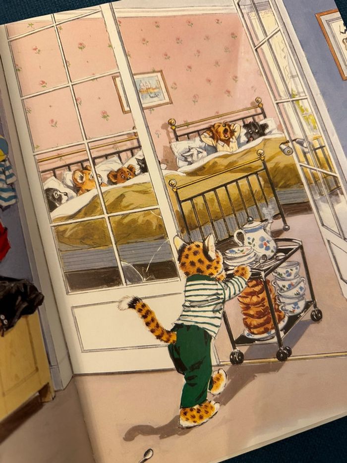 Livre rare Caroline en Russie reliure rouge collector album Hachette Pierre Probst - photo numéro 4