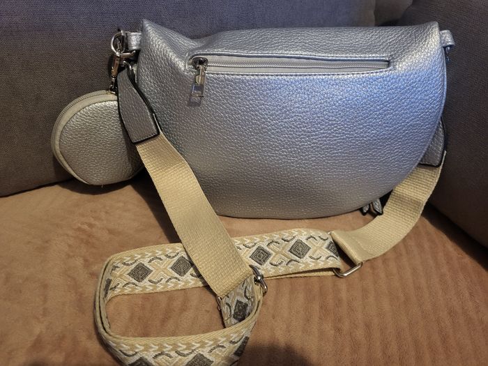 Magnifique sac banane en bandoulière ~~ Neuf - photo numéro 3