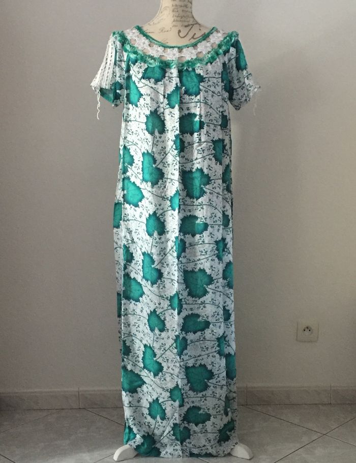 Djellaba blanche et verte