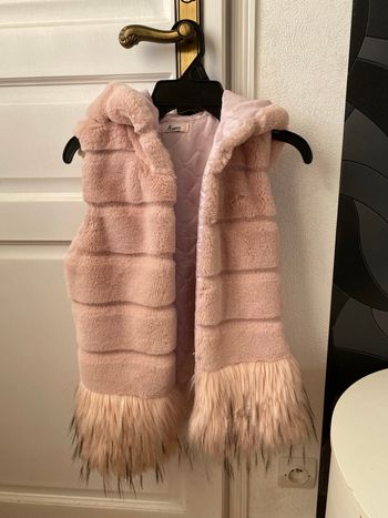 Gilet sans manches fausse fourrure