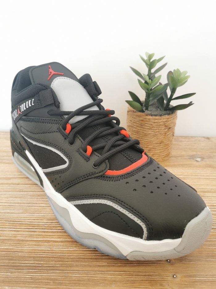 Sneakers Jordan Point Lane Nike Air Pointure 41 - photo numéro 3