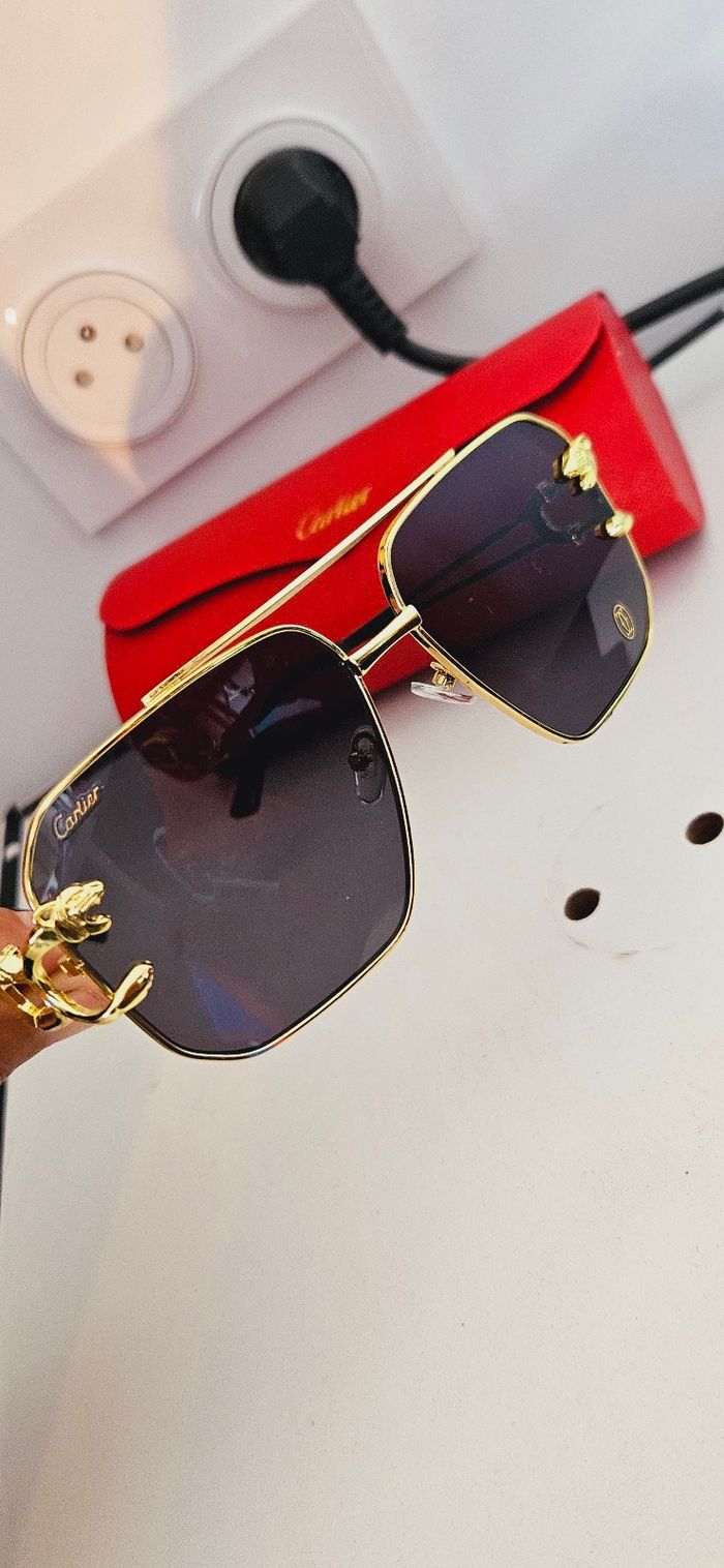 Lunettes de soleil Cartier neuf - photo numéro 8
