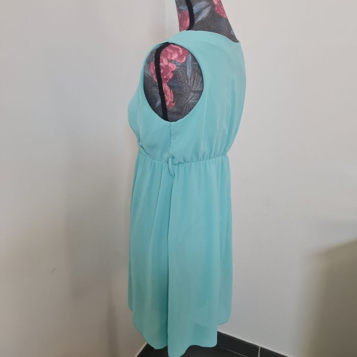 Jolie robe turquoise - photo numéro 5