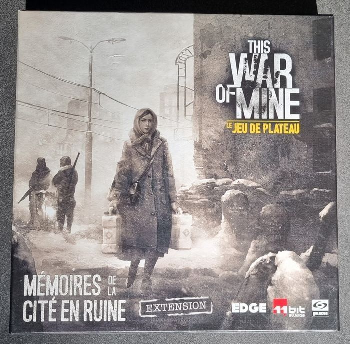 Jeu de société this war of mine + extension mémoires de la cité en ruine - photo numéro 7