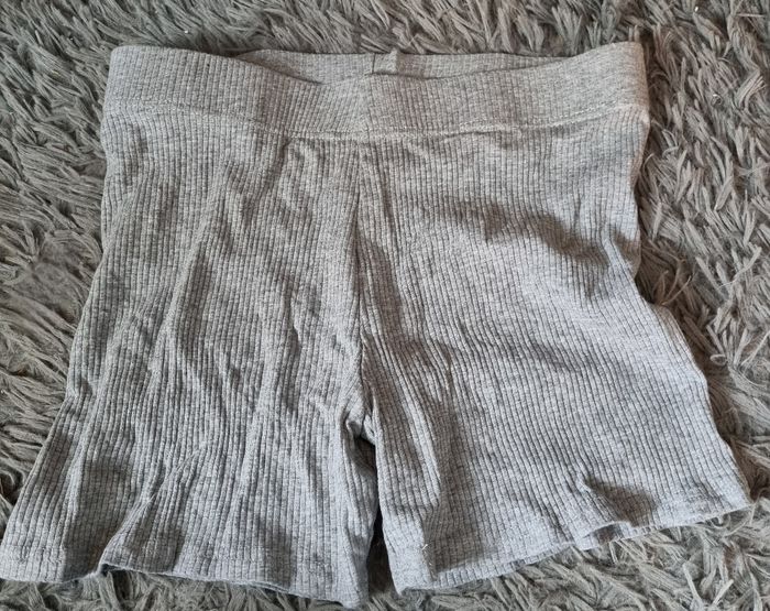 Lot 2 shorts taille M - photo numéro 2
