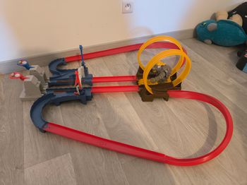 Hot wheels circuit Mario kart bowser