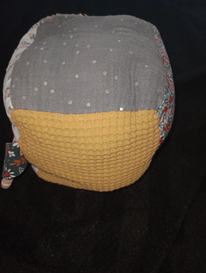Cube sensorielle en tissu - photo numéro 4