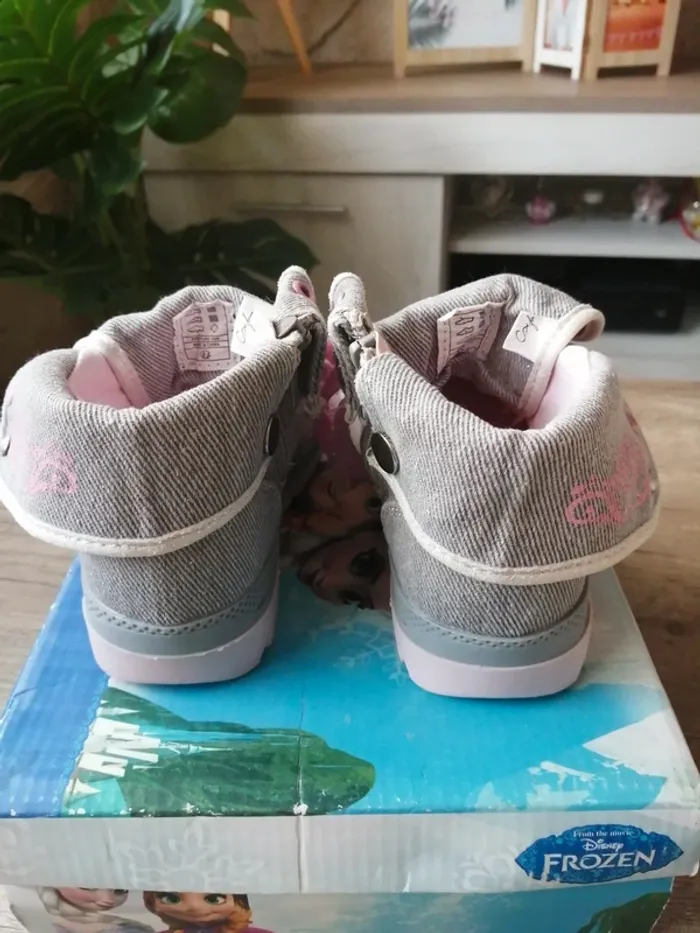 Chaussures fille "Disney Frozen" - photo numéro 4