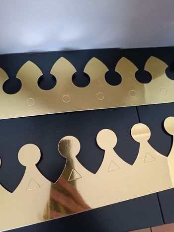 Couronnes en carton
