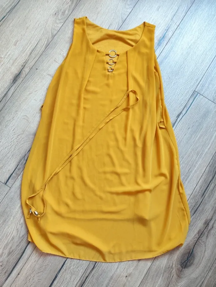 Robe moutarde