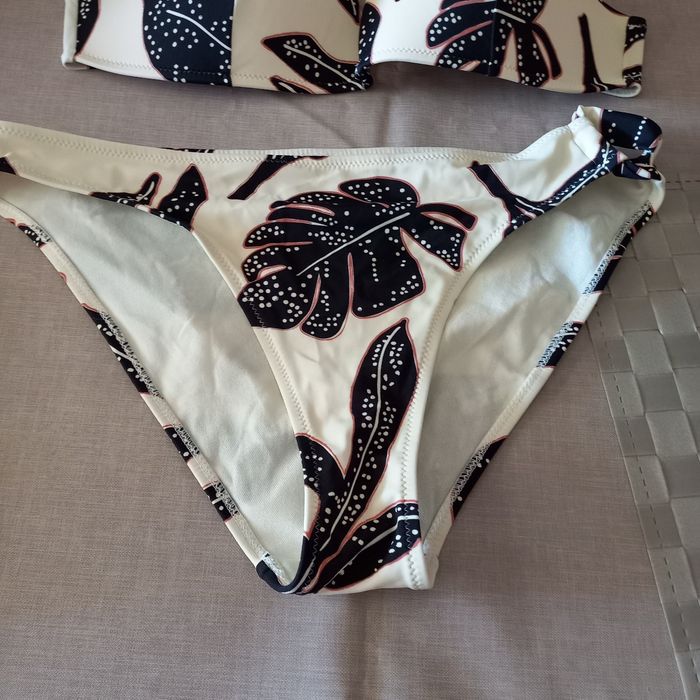 Maillot de bain 2 pièces - photo numéro 2
