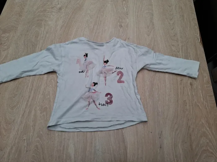 Sweat shirt