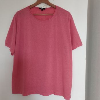 T-shirt femme 44/46 Neuf
