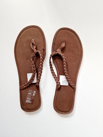 H&M - Tongs - 38/39 - Brun - Neuves !