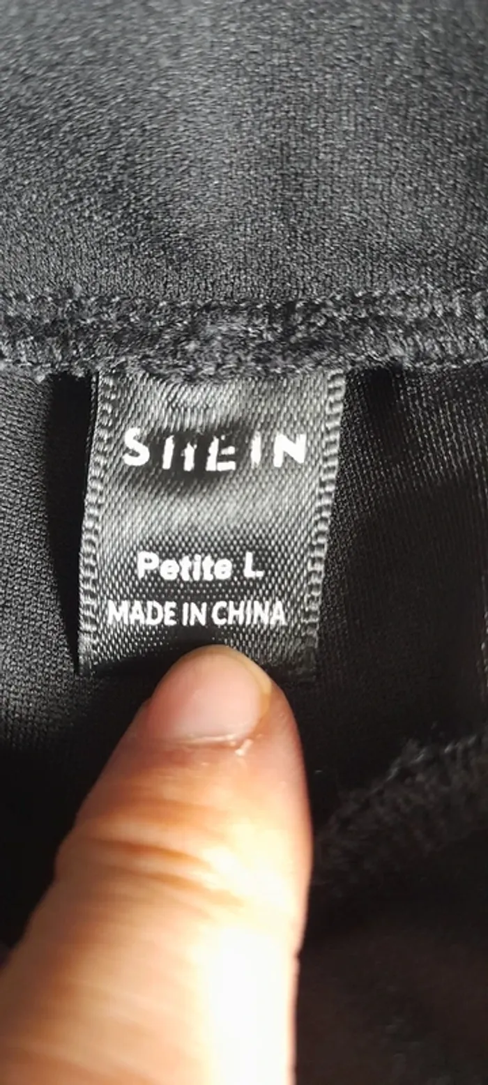 Pantalon taille haute à bouton - photo numéro 4