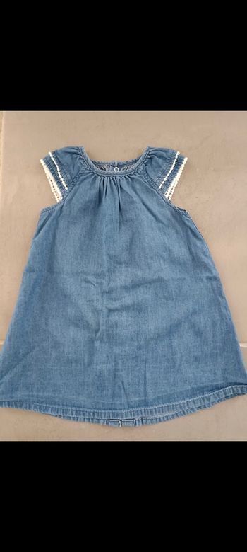 Robe en jeans bébé fille en 12 mois