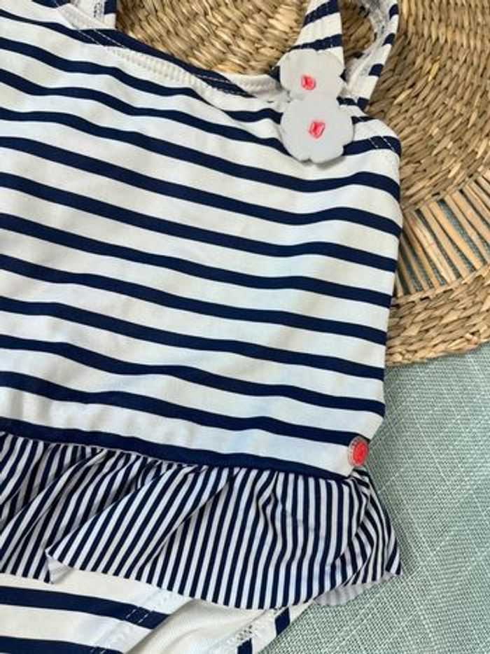 Maillot de bains taille 23 mois - photo numéro 2