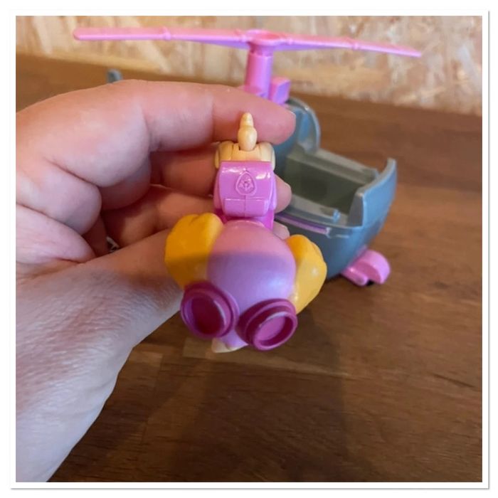 Idée cadeau 🎁 figurine Stella et son véhicule de la Pat Patrouille - photo numéro 7