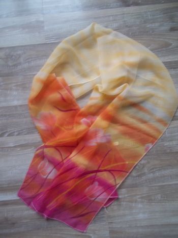 Etole voile orangé fleuri