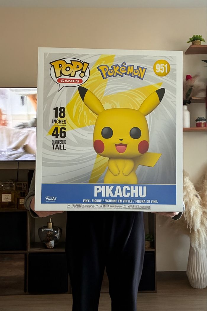 Géante figurine POP Pikachu Pokémon
