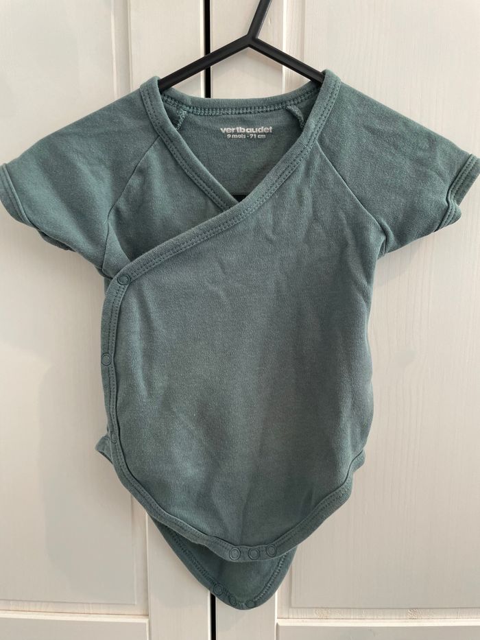Lot 5 vêtements taille 9 mois - photo numéro 5