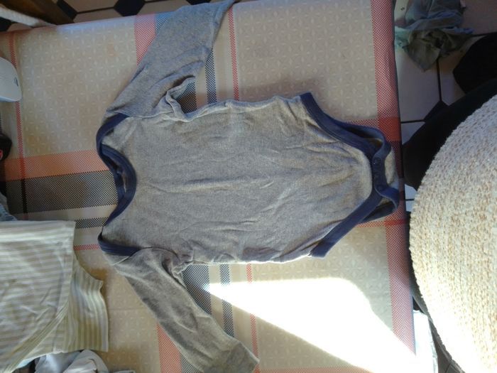 Bodi a manche longue.