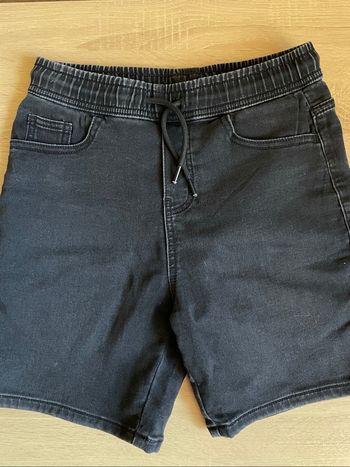 Short noir Kiabi 10 ans