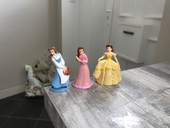 3 figurines princesse la belle et la bête disney