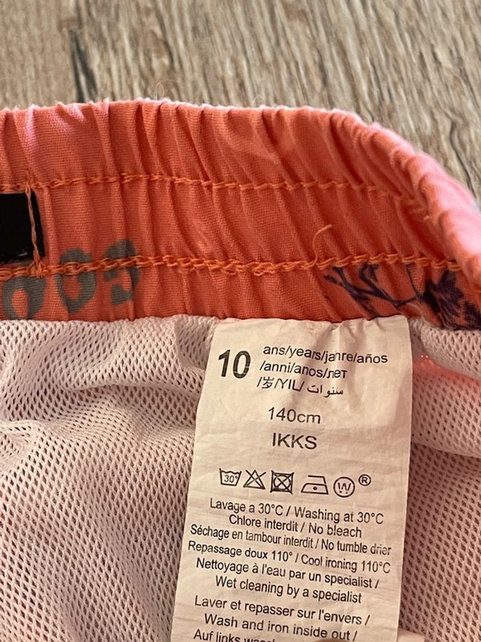 Short de bain ikks taille 10 ans excellent état - photo numéro 5