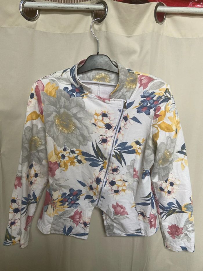 Veste fleurie - photo numéro 3