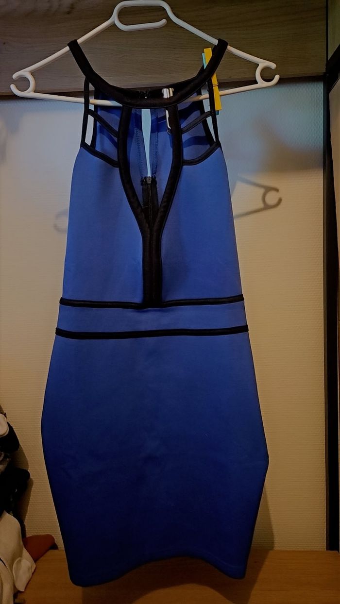 Robe soirée XS - photo numéro 2