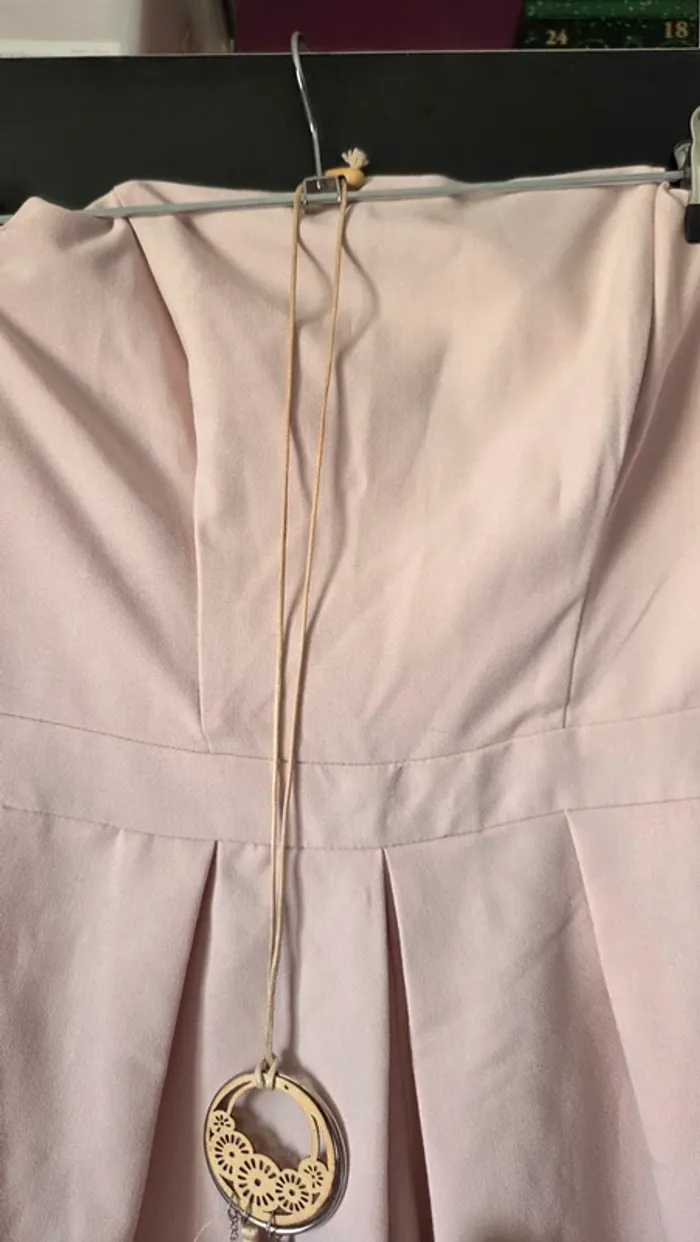 Combishort Bustier Rose clair de chez Asos en taille 40 - photo numéro 4