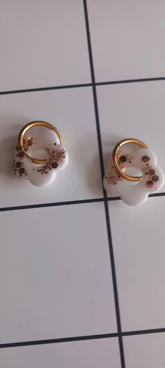 Créoles + fleurs