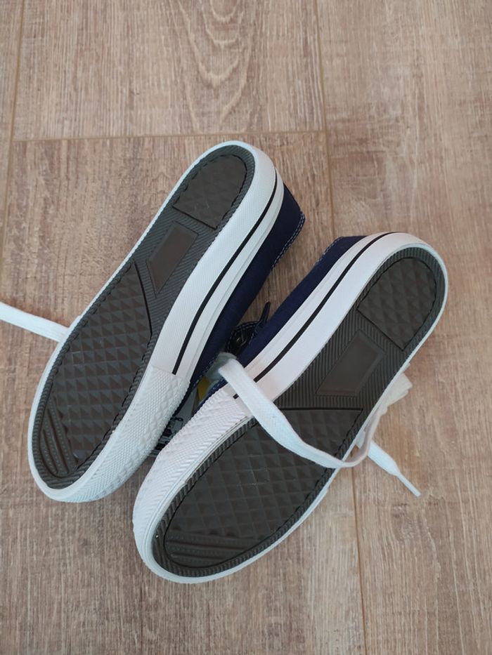 chaussures 28 - photo numéro 2